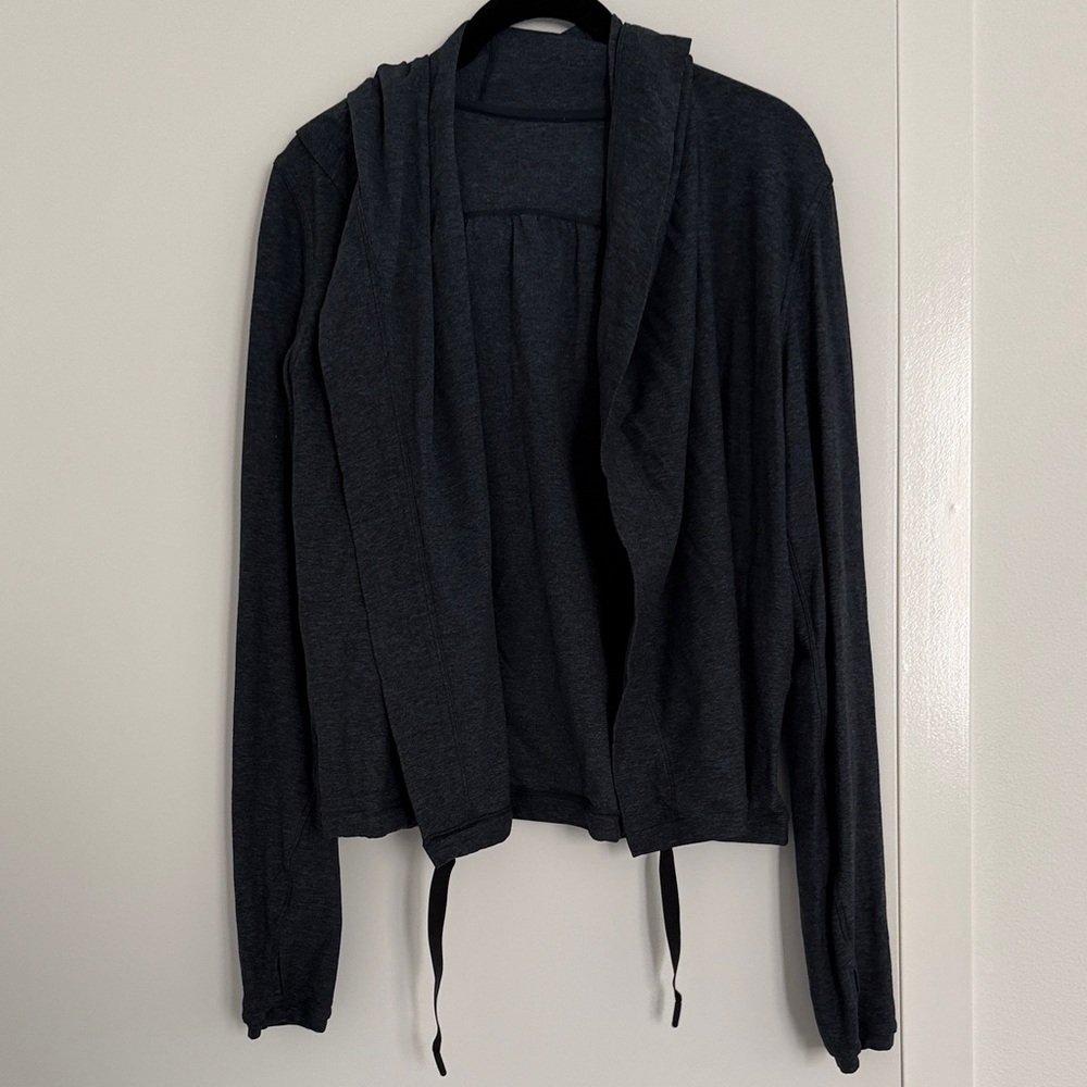 Lululemon Women's heather blue Sweater